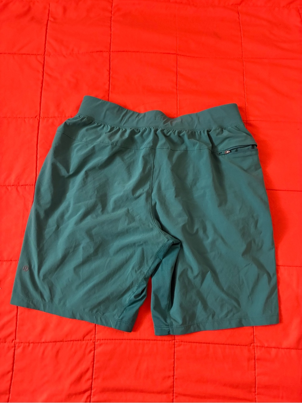 Lululemon Shorts Mens Large Green Stretch Perform Athleisure Yoga - Picture 2 of 5